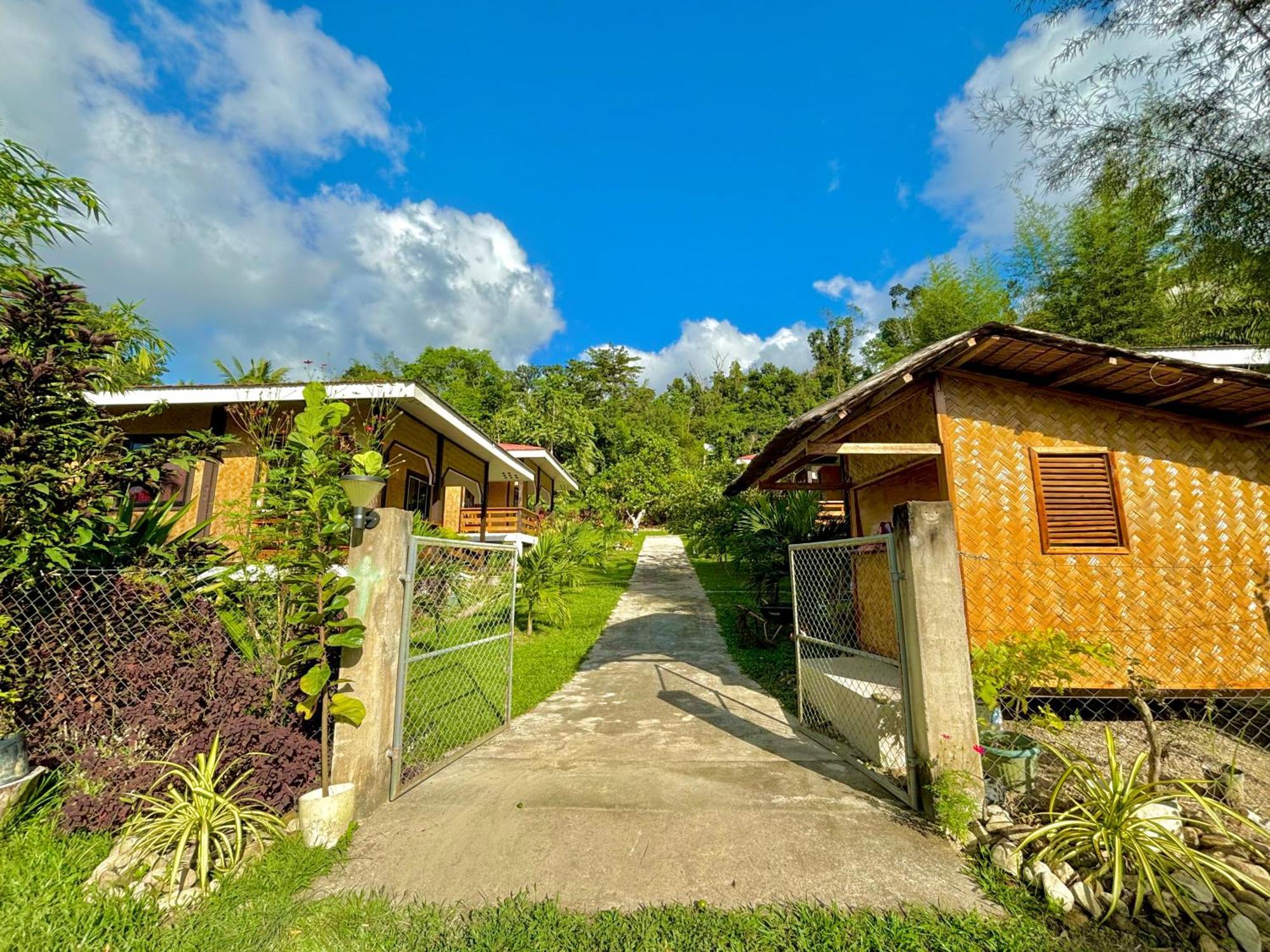 Luzville Transient House - Port Barton Itaytay Exterior photo